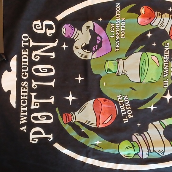 DOLLSKILL 2x TRICKZ N TREATZ BLACK SHORT-SLEEVED guide to potions - Picture 10 of 13